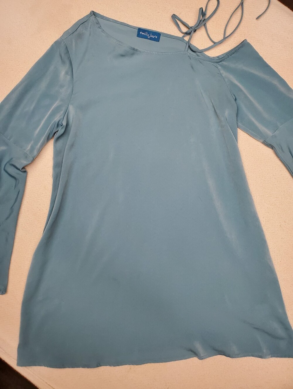 Willy Jay's Dusty Blue Bell Sleeve Cold Shoulder Top Sz L Tie-Back